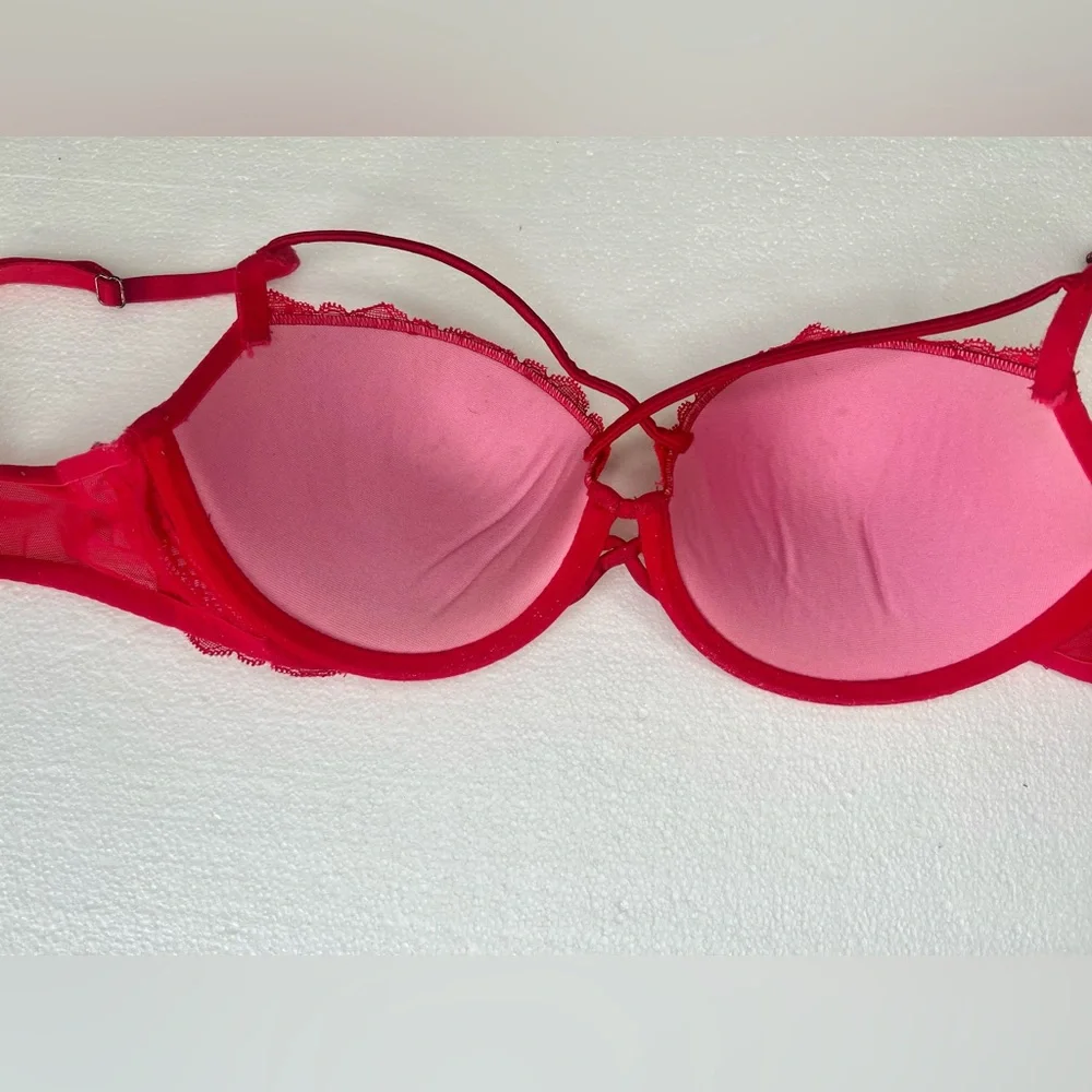PINK Victoria's Secret Vibrant Red Lace Bra - Picture 4 of 6